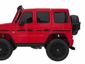 Camion de jucarie Mercedes, masina pentru copii cu design detaliat și rotile realistice.