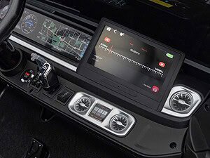 1. Jucării pentru copii în casuta de lemn, culoare vibrantă și sigură pentru joacă.