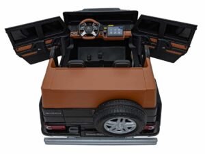 1. Clădire de jucărie în stil mașină Mercedes-Maybach pentru copii, cu fațadă realistă.