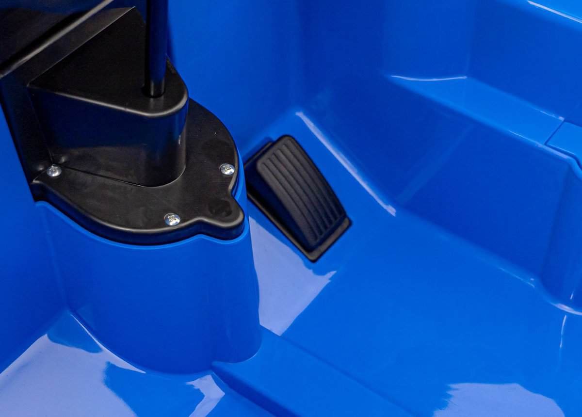 Jucărie de mașină electrică pentru copii, accelerație și pedală de accelerație.