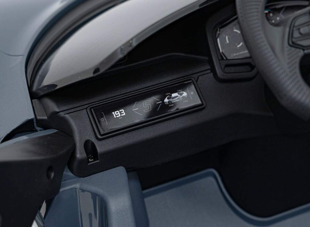 Vehicle Lamborghini Revuelto Gray - Image 21