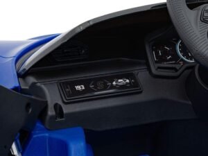 - Jucarie de mașină electrică pentru copii cu display digital și funcții interactive.