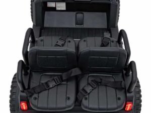 1. Masina electrică pentru copii, model robust și sigur, perfectă pentru joacă în aer liber.