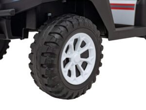 1. Roată pentru mașinuță electrică copil, detaliu rezistent și durabil.