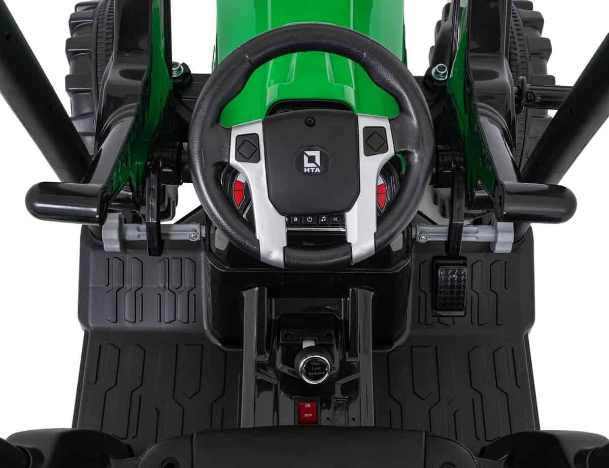 1. Bord de comandă tractor cu volan și pedale, pentru joacă și dezvoltare.