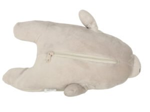 Pluş decorativ în formă de rechin pentru cameră copii, ideal pentru joacă și decor, material moale și confortabil.