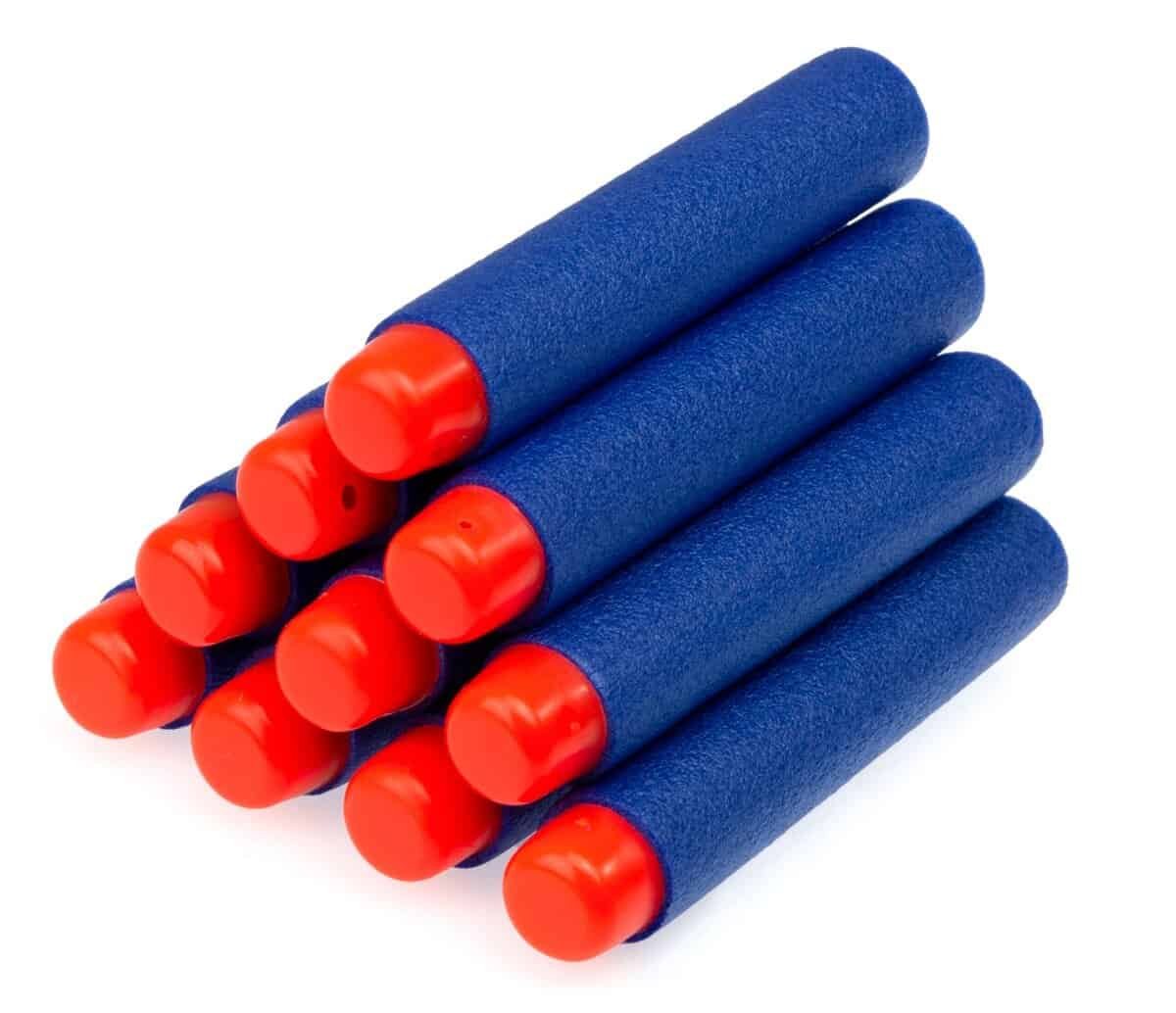 Săgeți lansatoare compatibile NERF 10pcs 7.2cm - Un set de muniție pentru lansatoarele NERF.Săgețile sunt fabricate din plastic asemănător spumei. Setul include 10 gloanțe. Dimensiuni: Lungime: 7