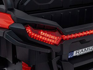 Picioroare bicicletă electrică pentru copii, siguranță și distracție în aer liber.