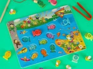Jucărie educativă pescuit peșteri pentru copii, animalute și jocuri interactive pentru dezvoltare.