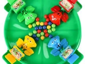 Jucării de mingi și nisip pentru copii, accesorii colorate pentru joacă în interior și exterior.