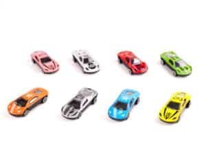 Mașinuțe de jucărie colorate, set pentru copii, modele diverse și detalii realiste pentru joacă creativă.