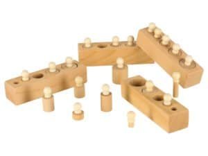 Joc educativ din lemn pentru copii, puzzle cu bile și baze, dezvoltă motricitatea fină și coordonarea.