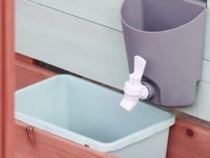 Cerere, title, caption, and description received. Please upload the image or provide a direct link for analysis.