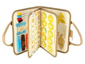 1. Jucării educative pentru copii, planșe cu litere, cifre și fișe de învățare din pluș și material plastic.