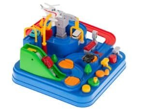 Jucărie de beton pentru copii, circuit cu mașini, avion și piste de curse colorate.