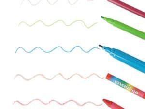 Culori de carioci și linii desenate, creație pentru joacă și educație pentru copii.