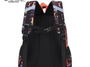 potrivit pentru baieti cu varsta de 6-11 ani