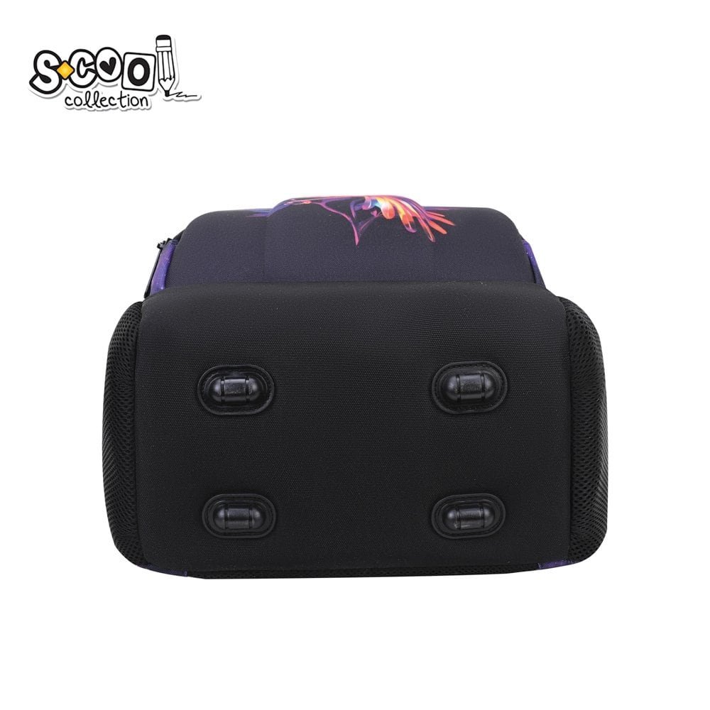 este realizat din poliester rezistent 1000D