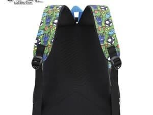 - Ghiozdanelul este confectionat din poliester 900D cu finisaj suplimentar PVC.