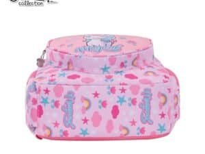 - Acesta are un compartiment cu buzunar 1/2