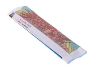 Colorat decor de perete pentru camera copiilor, nuanțe vii și detalii atractive.