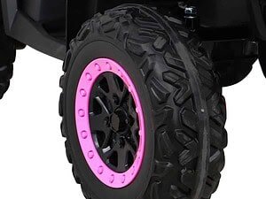 1. Anvelopă de jucărie cu cauciuc durabil și design colorat roz, pentru mașinuțe electrice.