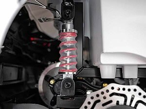 1. Pendul ergonomic pentru jucării, în design modern, perfect pentru camera copilului.