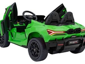 Mașinuță electrică pentru copii în stil Lamborghini, model verde, perfectă pentru joacă și aventură.