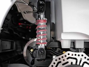 1. Amortizor electric pentru mașini de joacă, detaliu tehnic de înaltă calitate.