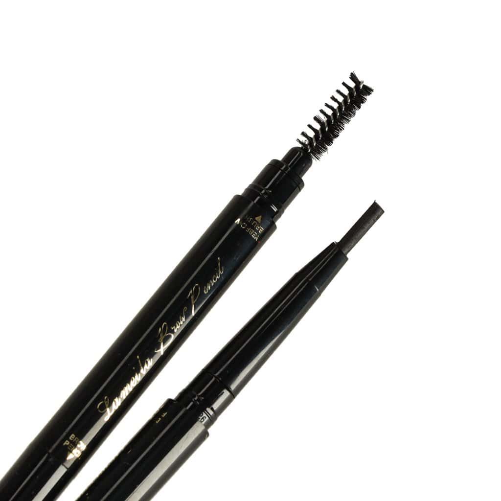 1. Perie de mascara neagră pentru un efect intens și alungire a genelor.