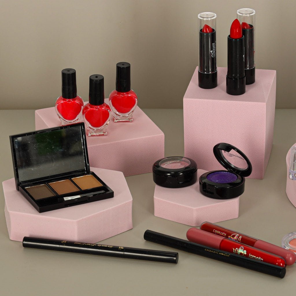 Rujuri și oje colorate pentru bebeluși, piese de joacă din plastic pentru fetițe.