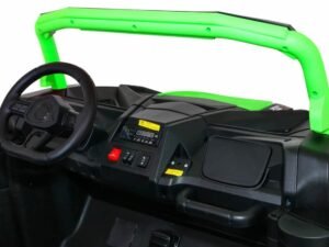 Jucarie automobil electric pentru copii cu volan si protectie de siguranta, perfect pentru joaca outdoor.