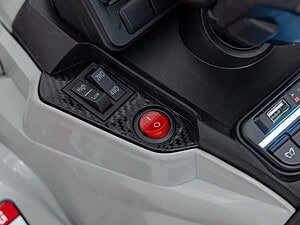 Rem sức mạnh 4WD pentru mașini off-road robuste și performante, ideal pentru aventuri extreme.