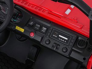 1. Panel bord pentru mașină pentru copii, design colorat și sigur pentru divertisment.