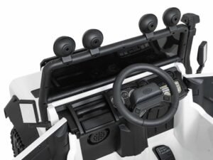 1. Volan și bord pentru mașinuțe de jucărie pentru copii, sigur și realist.