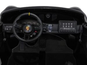 1. Scaun de păpuși pentru joacă, cu design realist și detalii autentice.