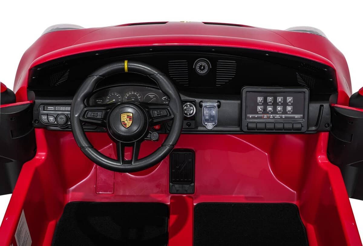 1. Jucărie auto electrică pentru copii, model Porsche în nuanțe de roșu.