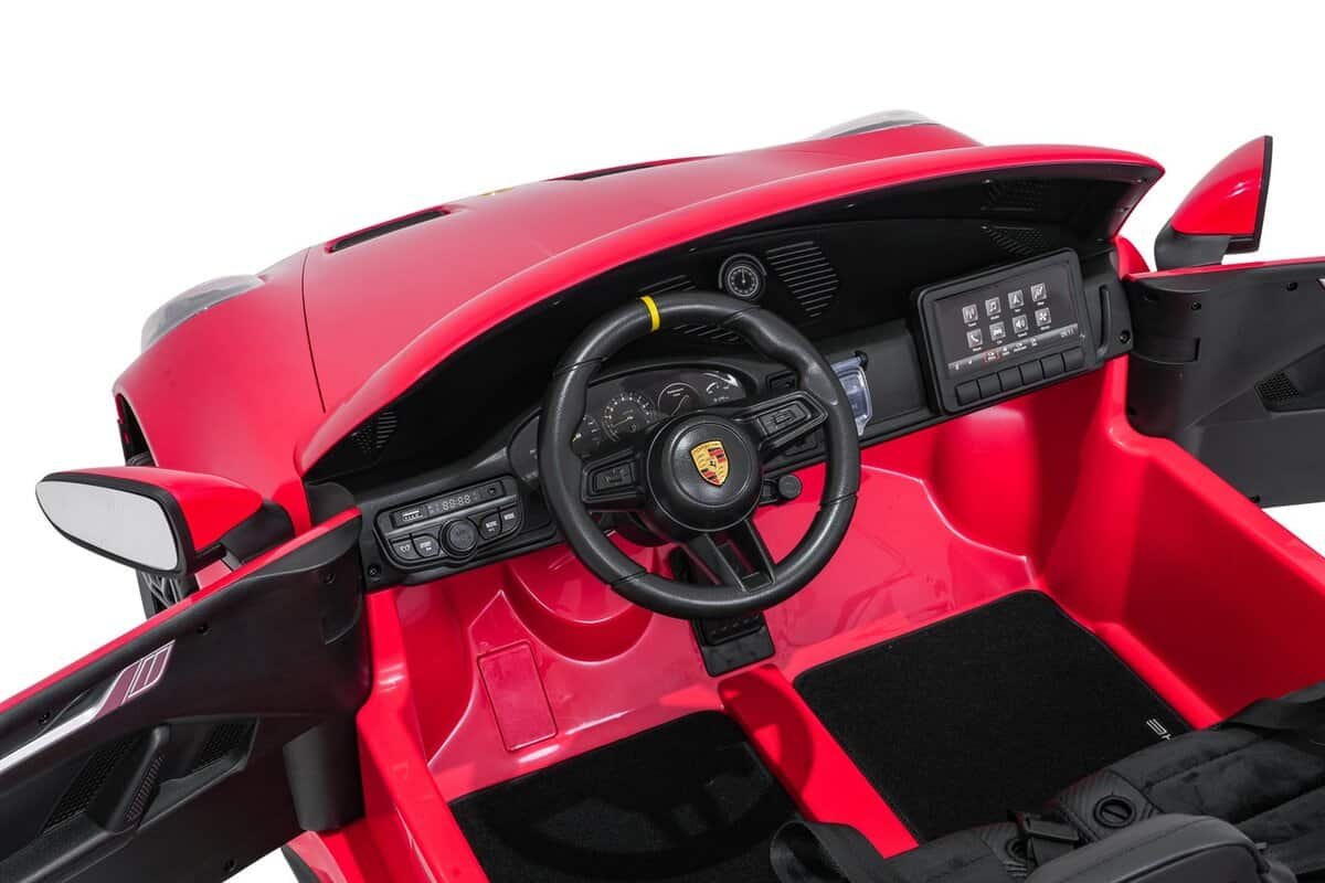 Jucarie masina sport pentru copii, design realist, distractiv si sigur pentru cei mici.