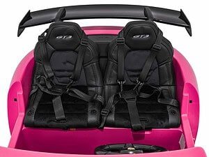 Papuci de pluş pentru copii, ideal pentru joacă și confort. Design atractiv și calitate superioară pentru cei mici.