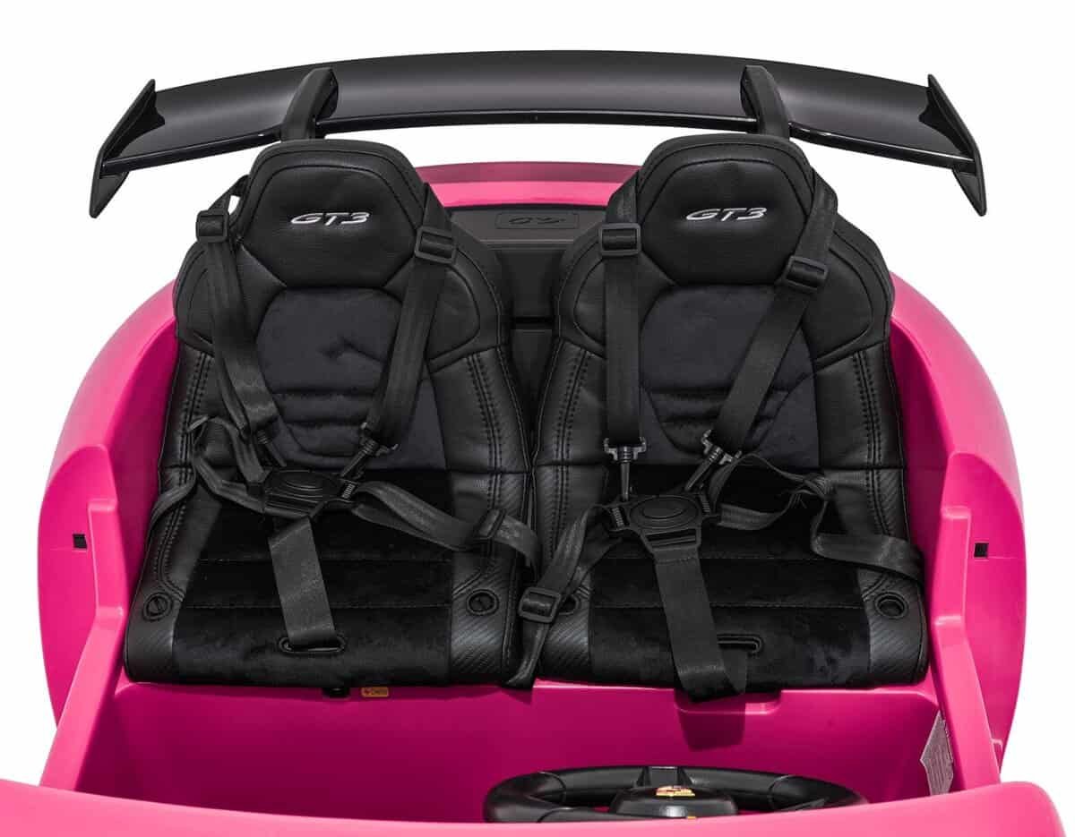 Papuci de pluş pentru copii, ideal pentru joacă și confort. Design atractiv și calitate superioară pentru cei mici.