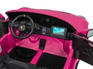 Mașinuță electrică pentru copii, design modern și control parental, perfectă pentru joacă sigură.