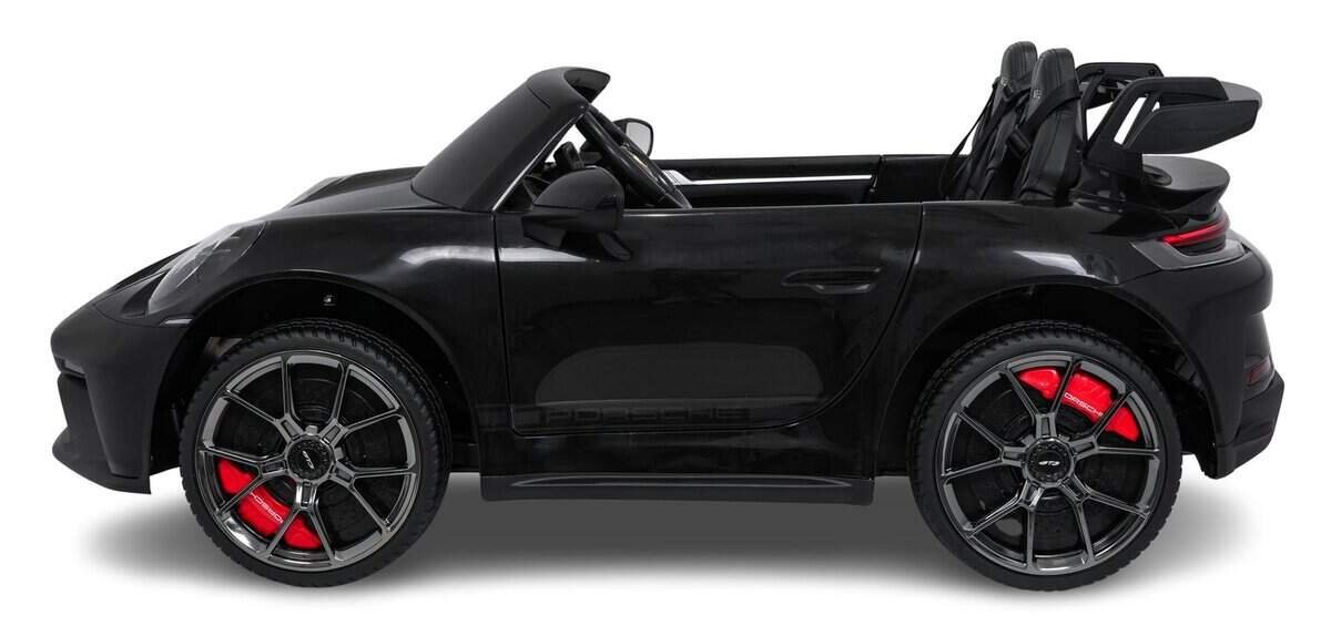 Mașină electrică pentru copii, model sport negru cu roți elegante, ideală pentru joaca micuților.