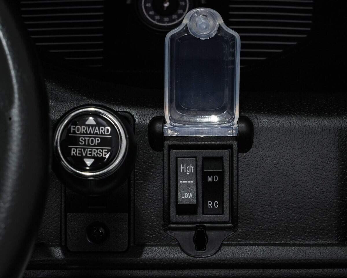 Protectie auto pentru parbriz, accesorii pentru siguranta si confort auto.