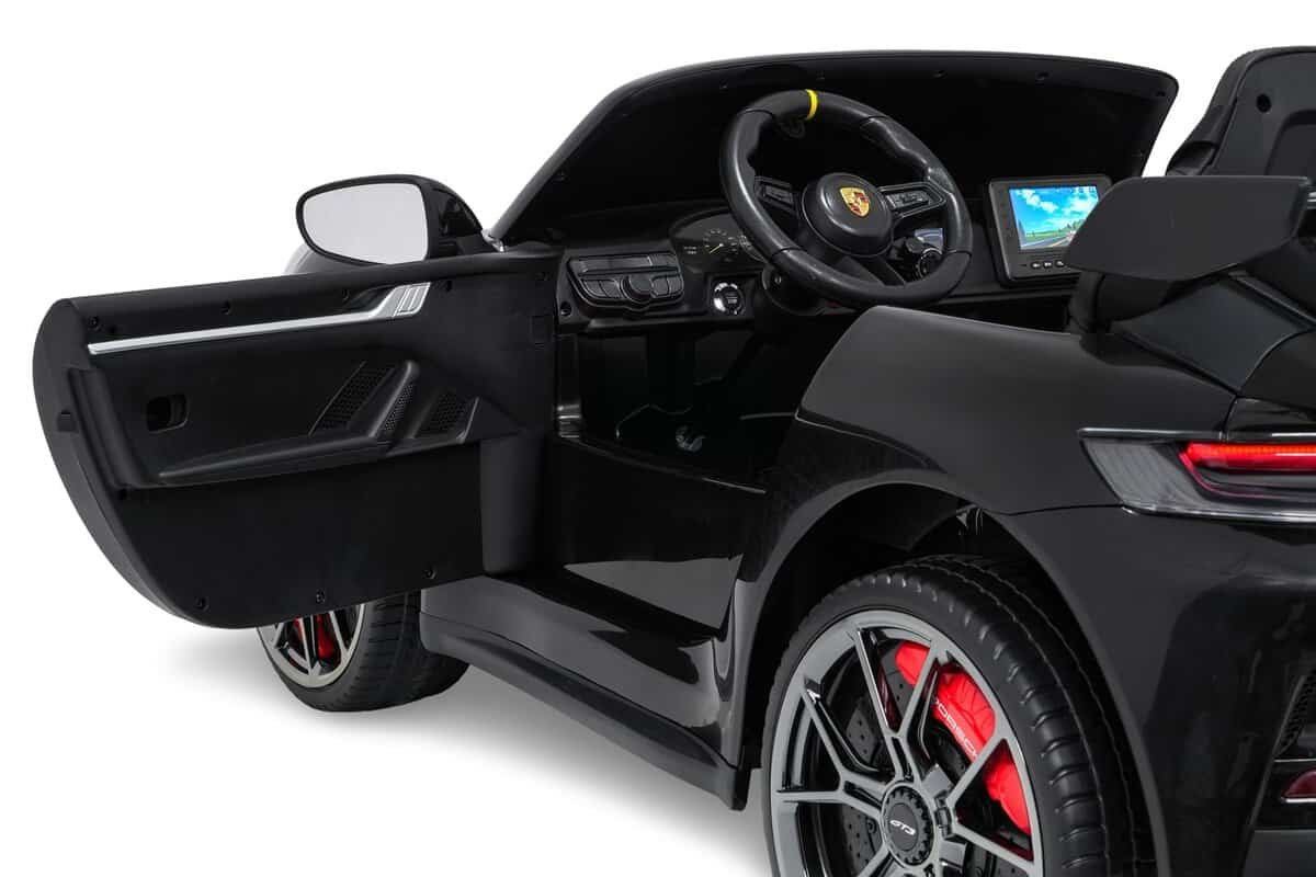 Mașină electrică pentru copii Porsche, design realist și funcționalitate pentru joacă distractivă.