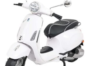 Mașinuță electrică pentru copii, model elegent și sigur, ideal pentru joaca la exterior.