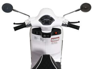 1. Moped electric pentru copii, jucărie educativă și distractivă pentru cei mici.