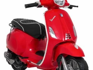 1. Jucarie motocicleta Vespa pentru copii, model realist, culoare rosie.