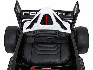 Maiou tricotat colorat pentru copii, ideal pentru joacă și confort.