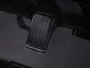 Pedala de acceleratie auto electrica pentru copii 30 cm, neagra, confortabilă și sigură.