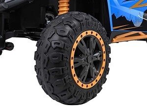 Jucărie mașină off-road pentru copii, roată mare cu cauciuc robust și design detaliat.